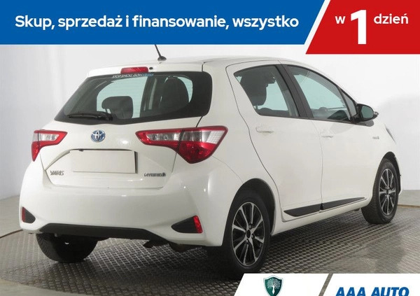 Toyota Yaris cena 58000 przebieg: 83212, rok produkcji 2018 z Torzym małe 106